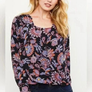 A Pea In The Pod - Maternity Nursing Blouse -Paisley size Small/Petite CH